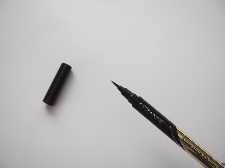 画像: 落ちにくいのに、目元にやさしい。自由自在の0.1mmの極細筆