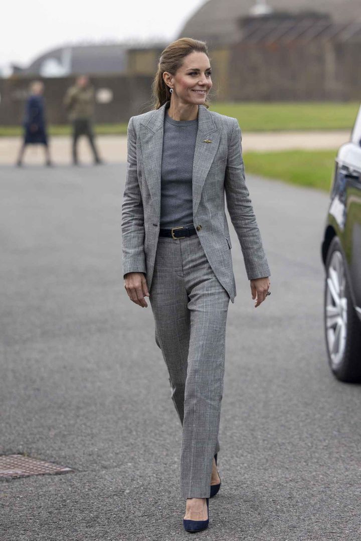 画像: 伝統的なチェック柄をモノクロームで