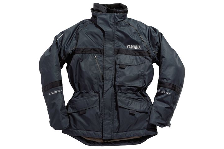 高機能ウエア＆グローブは冬も走るライダーの強い味方