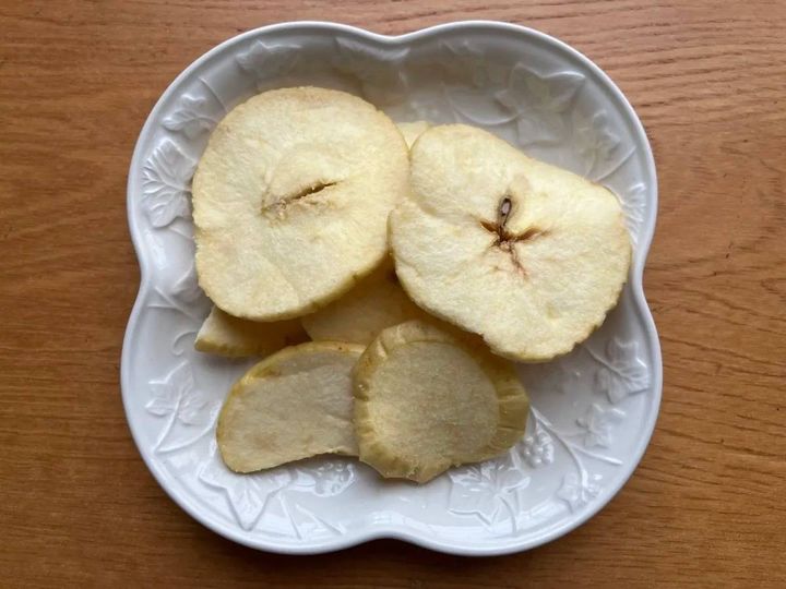 DAISO(ダイソー)：金川 フルーツチップス りんご 22g