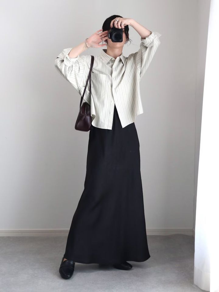 ショート丈のため一枚で今っぽく見えます 出典：WEAR