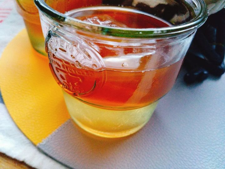 層のグラデーションがオシャレできれい。ハニーレモンティー