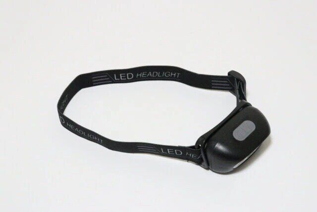 ダイソーのセンサー付きLEDヘッドライト