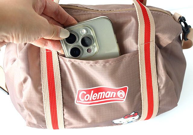 宝島社InRed12月号増刊のコールマン×ハローキティのボストン型ポシェット4