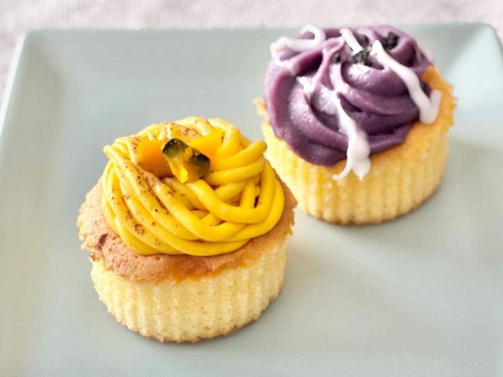 ハロウィンカラーが激かわ！ 優しい甘さの「かぼちゃと紫芋のプチケーキ」