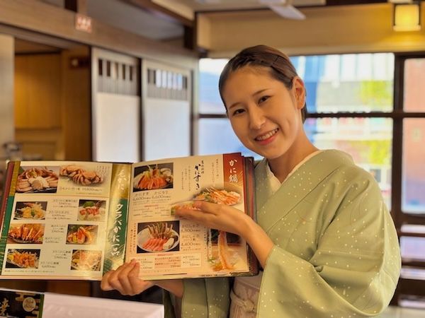 かに道楽のおもてなしの頂点が決定！「活ズワイかに」を題材に全国接客コンテスト開催