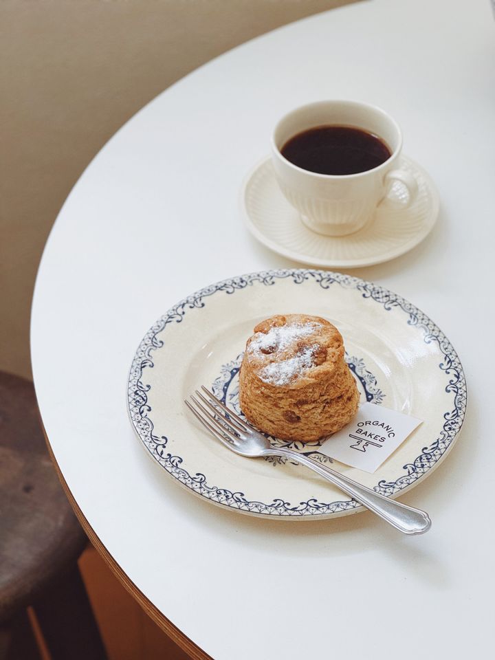 渋谷区で見つけた小さなフランス。現地で買い付けたばかりの雑貨と、人気のベイク＆コーヒーを堪能してきた！【sumire.のおいしいヨーロッパごっこ vol.5】