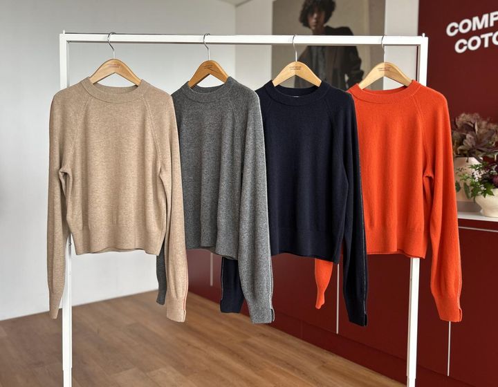 画像1: 【コントワー・デ・コトニエ】カシミヤクルーネックセーター各¥14,900