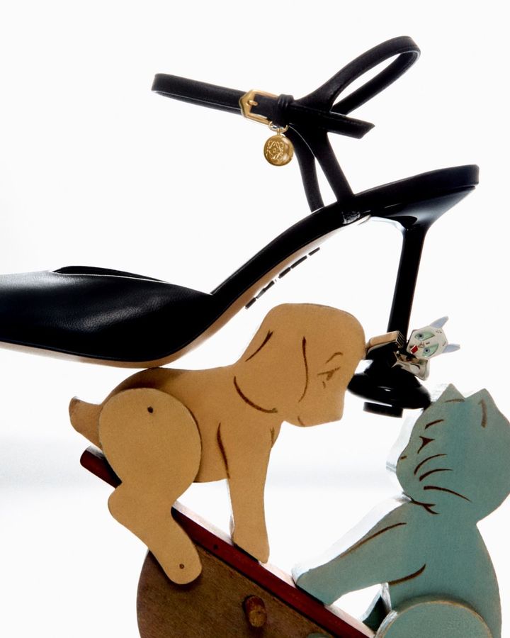 トイ アンクルストラップ パンプス ￥162,800