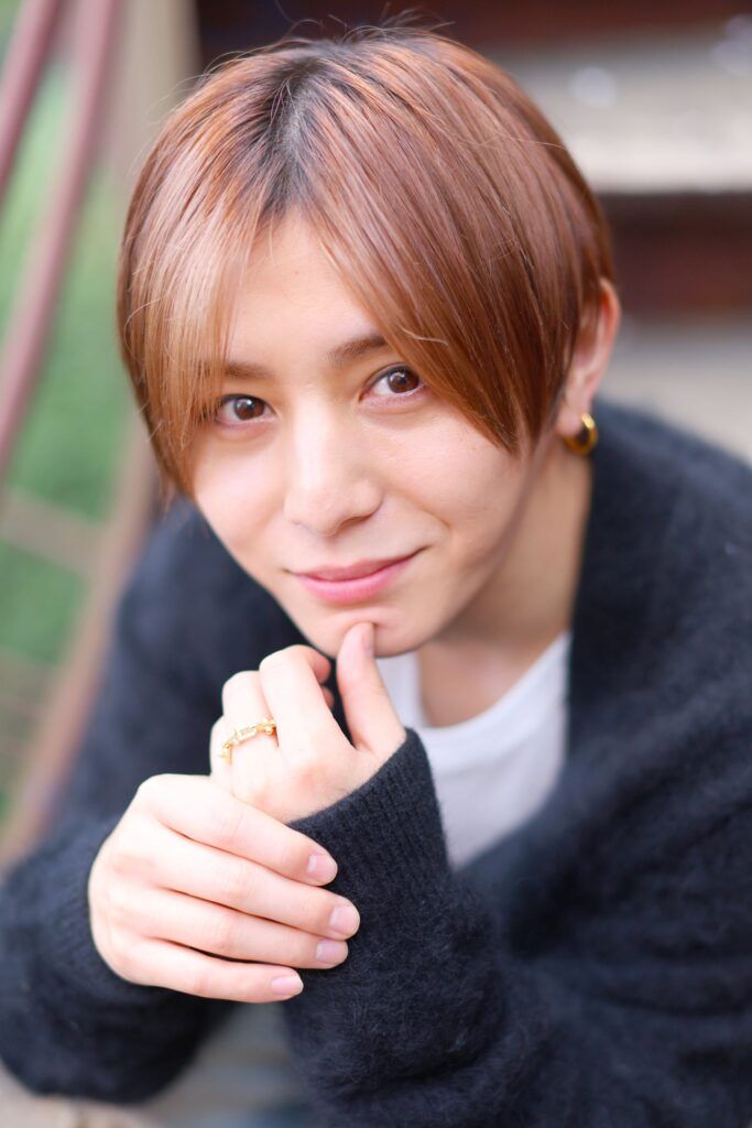 Xのトレンドに7日、「デビュー記念日生配信」が長時間入っていました。