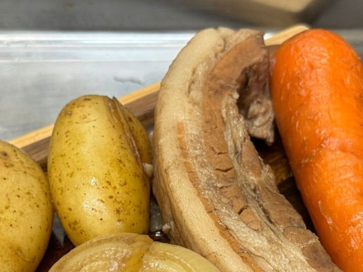 忙しい日の夕食に役立つ「時短レシピ」です。