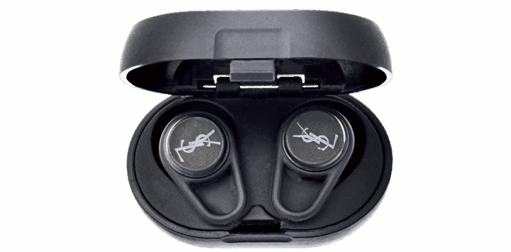 イヤープラグ￥14,630（サンローラン バイ アンソニー・ヴァカレロ／サンローラン クライアントサービス）