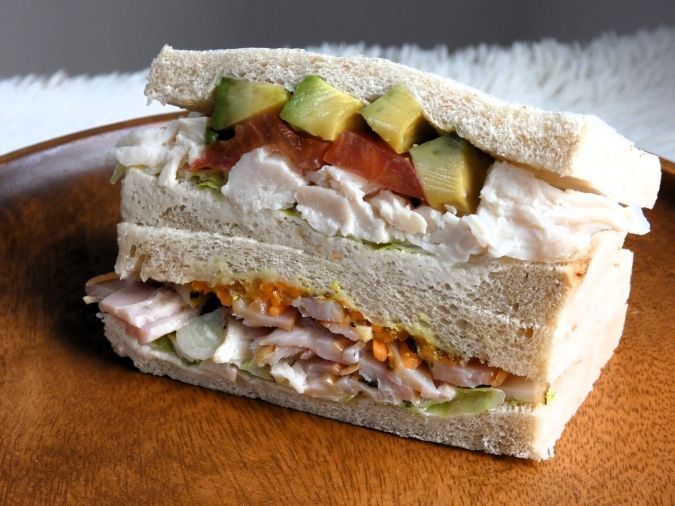 VIE DE FRANCE Reve de Paris （ヴィ・ド・フランス レーヴ・ド・パリ）天神地下街店 ダブルチキンサンド