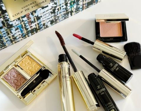 エレガンスのクリスマスコフレ
2024年 パルピタン 2025クリスマスコフレ】お得すぎて話題騒然！エレガンスの気になる中身