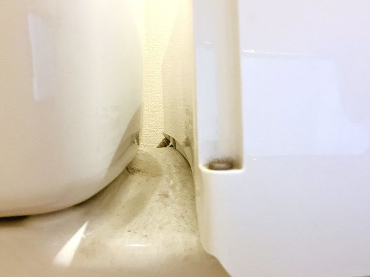 ホコリが溜まったすき間