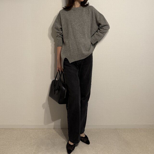 ゆるニットもスタイリッシュに着こなせる