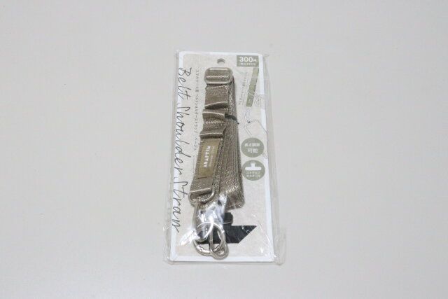 キャンドゥのスマホケース用 ベルトショルダーストラップ ベージュ1