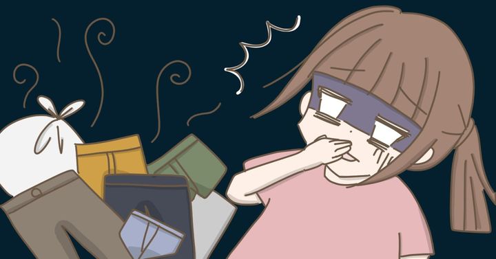 連日のトイレ失敗で、大量の汚れ物を持ち帰る息子（べっこうあめアマミさん作）