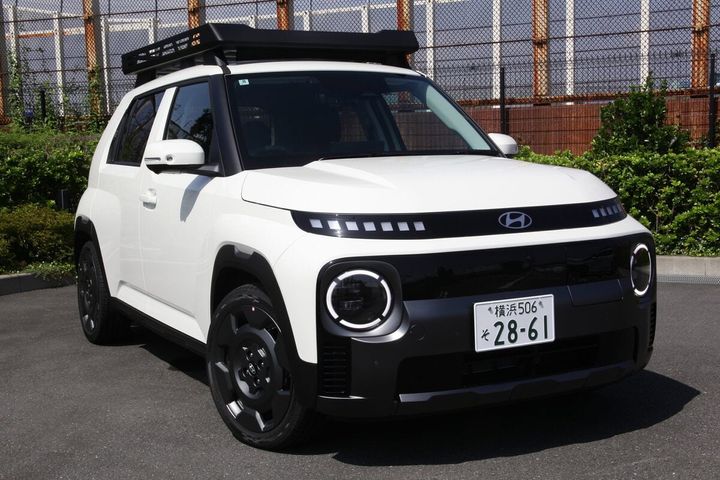 この夏に新たに追加された「インスタークロス」はアウトドアに映えそうなデザイン