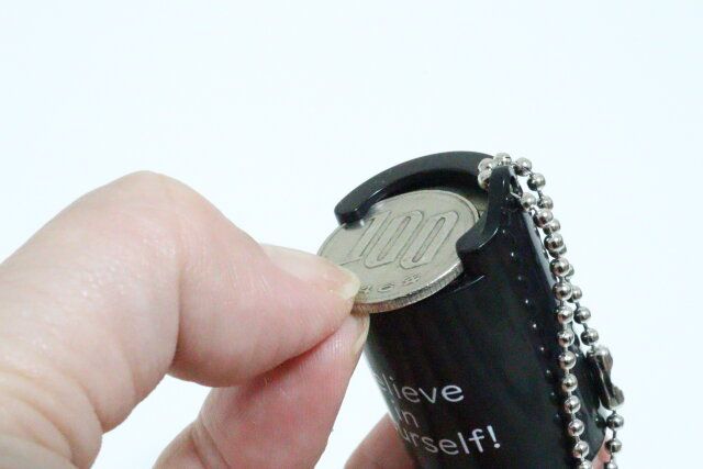 100円玉専用コインケース モノクロ 収納方法