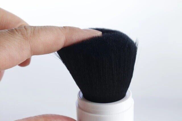 ダイソー アイデイト スライドカブキブラシ