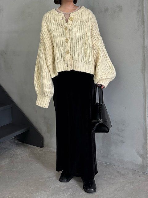 黒スカートコーデ1