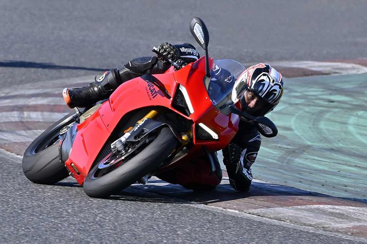 スポーツライテクQ＆A【コーナリング編】｜中野真矢が一発回答！