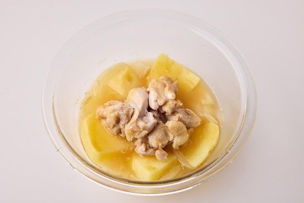 ラップをして8分チン （C）まるみキッチン／KADOKAWA