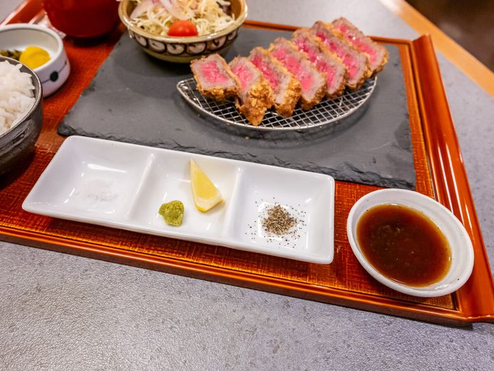 ハウステンボス／花の家「長崎県産 特選和牛かつ膳【数量限定】」味付け