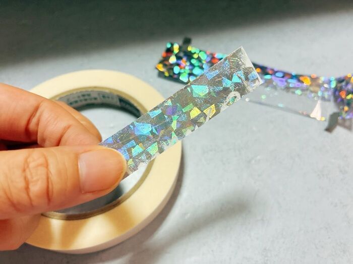 【セリア】貼るだけで“クオリティが”爆上がり！「キラキラテープ」で写真もギフトも一瞬でおしゃれに♡