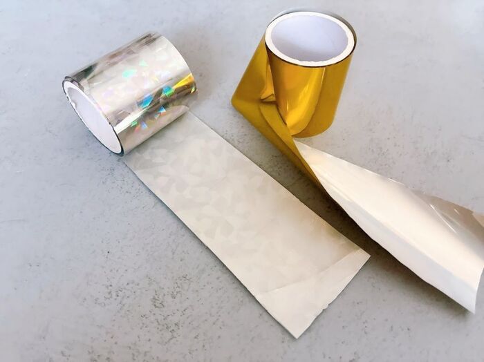 【セリア】貼るだけで“クオリティが”爆上がり！「キラキラテープ」で写真もギフトも一瞬でおしゃれに♡