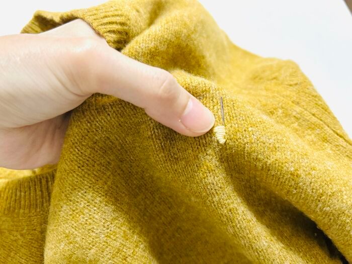 ニットにチクチクするだけで…かわいい「きのこ刺繍」ができちゃった♡フリーハンドで簡単にできますよ！