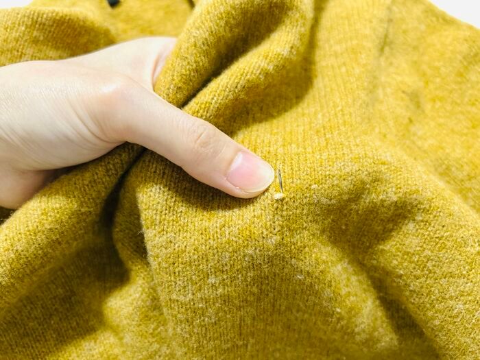 ニットにチクチクするだけで…かわいい「きのこ刺繍」ができちゃった♡フリーハンドで簡単にできますよ！