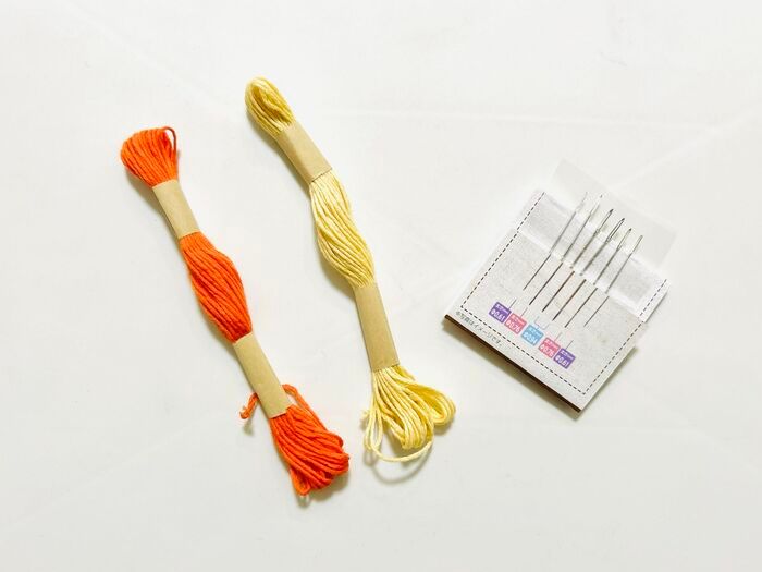 ニットにチクチクするだけで…かわいい「きのこ刺繍」ができちゃった♡フリーハンドで簡単にできますよ！