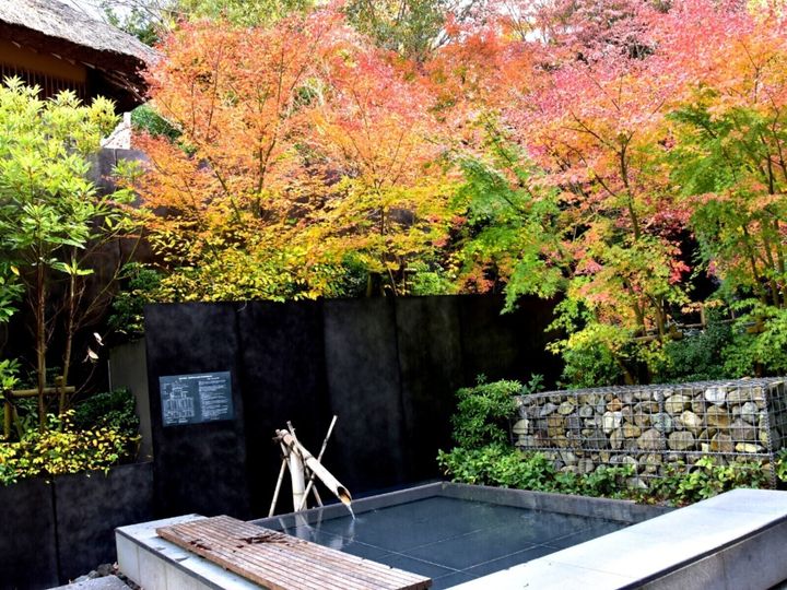 All About ニュース編集部が全国250人を対象に実施した老後に行きたい温泉地に関するアンケートの調査結果から、老後に行きたいと思う「神奈川県（箱根・湯河原エリア）の温泉地」ランキングを発表！ 2位「湯河原温泉」を抑えた1位は？