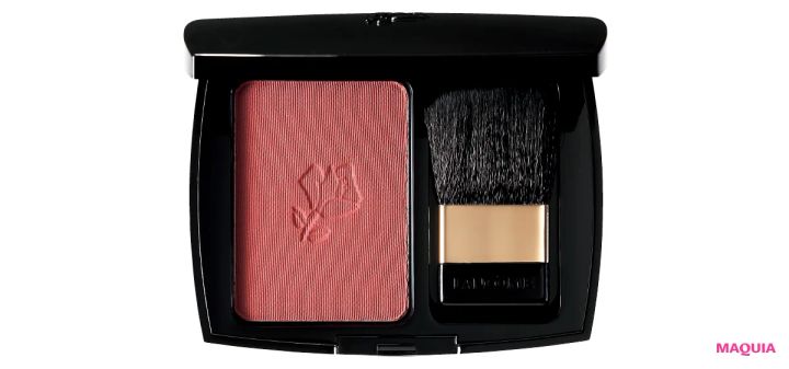 小嶋陽菜 メイク ランコム ブラッシュ スプティル 041