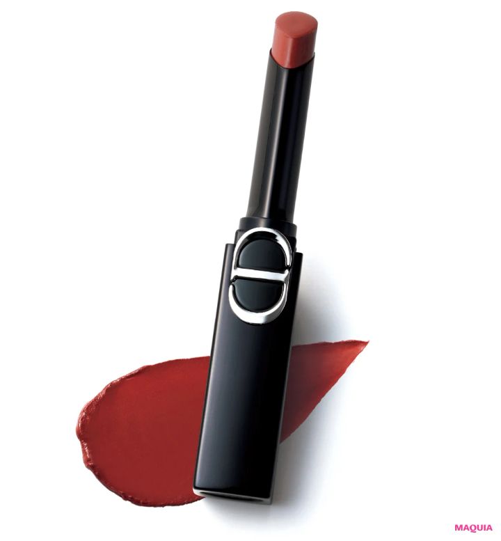 小嶋陽菜が2025年秋新色から選んだ落ちにくいリップ Dior ルージュ ディオール オン ステージ 425