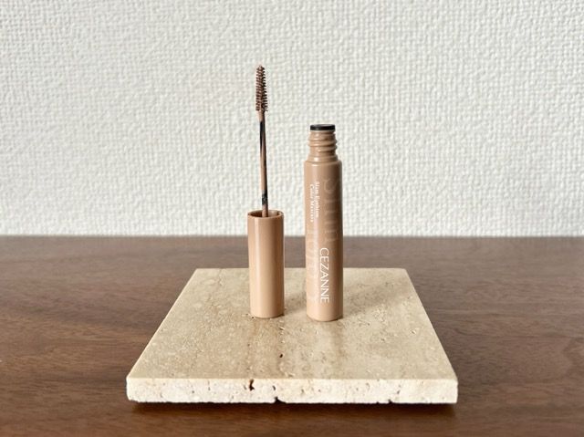 セザンヌ 極細アイブロウマスカラ