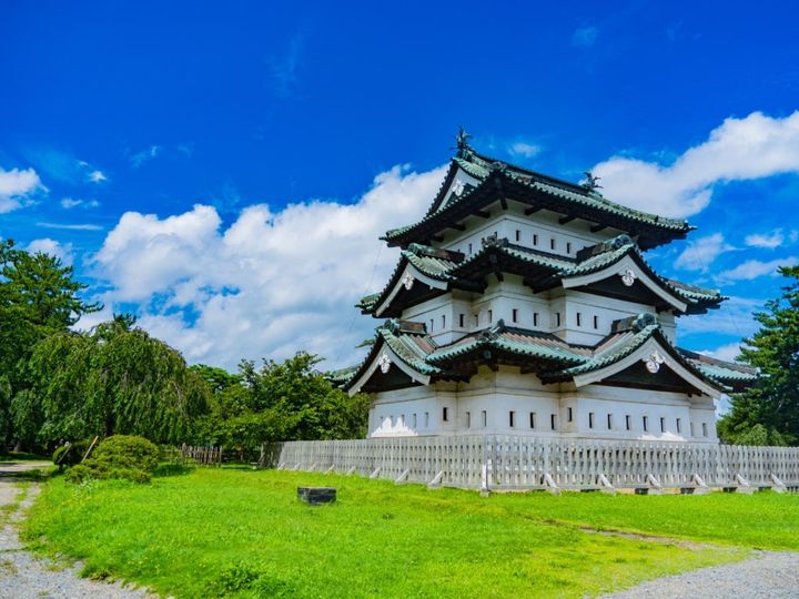 All About ニュース編集部が全国250人を対象に実施した「お金持ちが多そう」と思う市に関するアンケートの調査結果から、青森県の市で「お金持ちが多そう」と思う市ランキングを発表！ 2位「弘前市」を抑えた1位は？