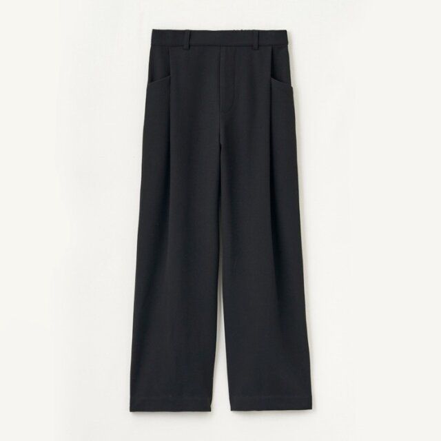 2025秋冬しまむらレディースブラックタックワイドパンツ