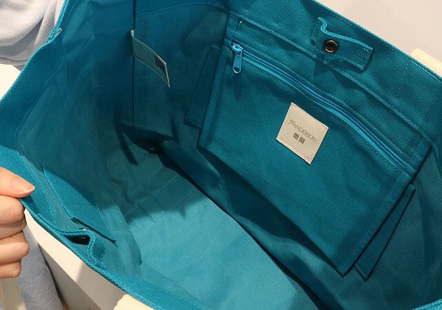 ユニクロ×JWAコラボのキャンバストートバッグ3