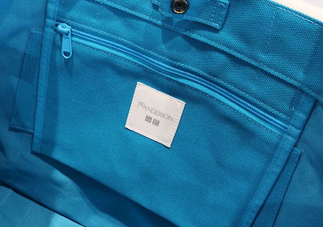 ユニクロ×JWAコラボのキャンバストートバッグ2