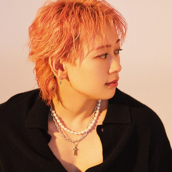 シューヤは2022年に、バックボーカルとして加入。