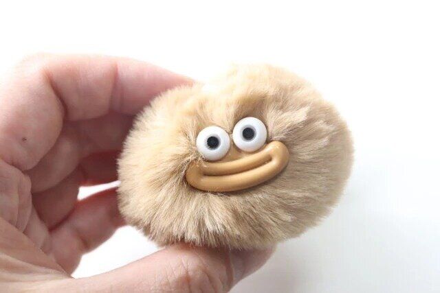 セリアの癖のあるキーホルダー もこもこクリーチャー