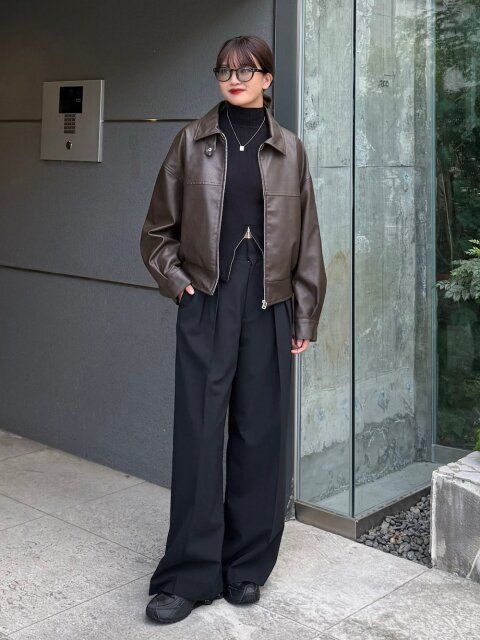 2025女性おすすめアウター辛口スタイル