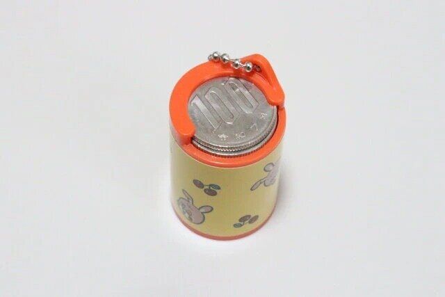 キャンドゥ 100円玉コインケース レトロ