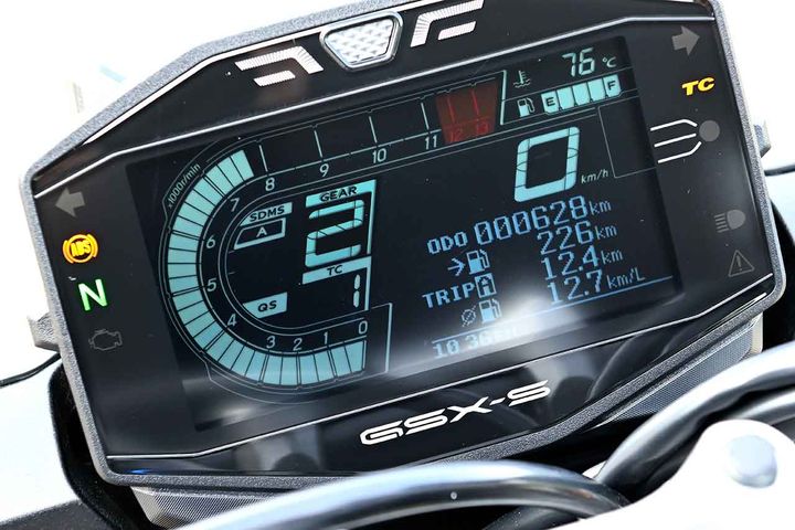 スポーツライテクQ＆A【スロットル編】｜中野真矢が一発回答！