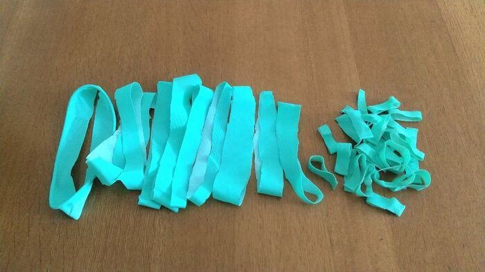 『ゴム手袋』穴があいても捨てないで！まさかの輪切りにしても大活躍！？驚くほど使える再利用アイデア♪