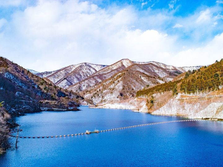 All About ニュース編集部は、全国10～60代の男女250人を対象に「絶景スポット」に関する独自のアンケート調査を実施。一生に一度は行きたいと思う「群馬県の絶景スポット」で1位に選ばれたのは？