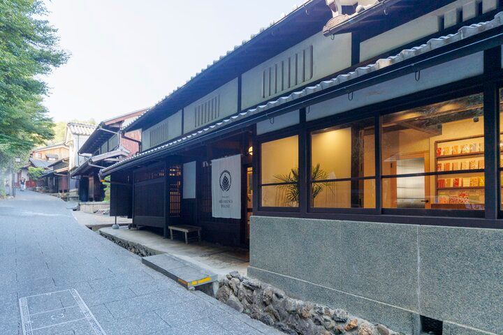 京都・嵯峨野さんぽで立ち寄りたい、すてきな和文具専門店「尚雅堂 ADASHINO HOUSE」